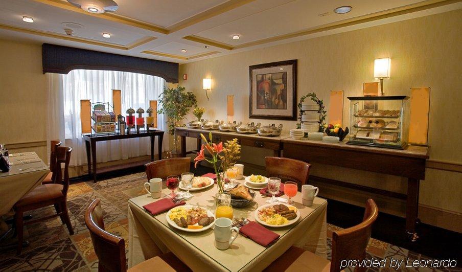 Doubletree Dayton-Downtown Hotel ร้านอาหาร รูปภาพ