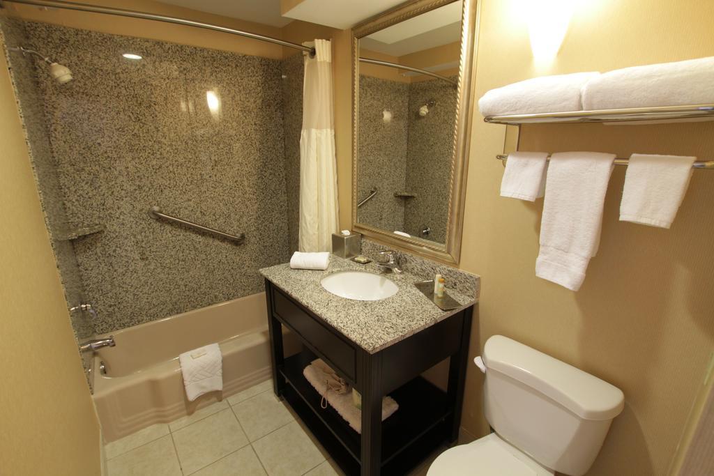 Doubletree Dayton-Downtown Hotel ภายนอก รูปภาพ