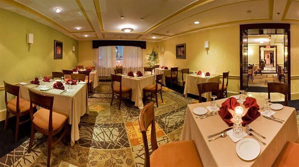 Doubletree Dayton-Downtown Hotel ภายนอก รูปภาพ